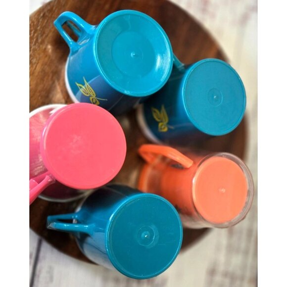 Vintage retro Plastic Teal Orange Mugs Set With Leaf, Butterfly Design, Retro - Picture 8 of 10